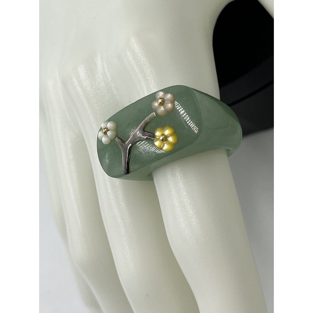 Jade Natural Icy Green Jadeite and MOP Flower Saddle Beautiful 14k Ring Sz 7.5-8 - Picture 10 of 13